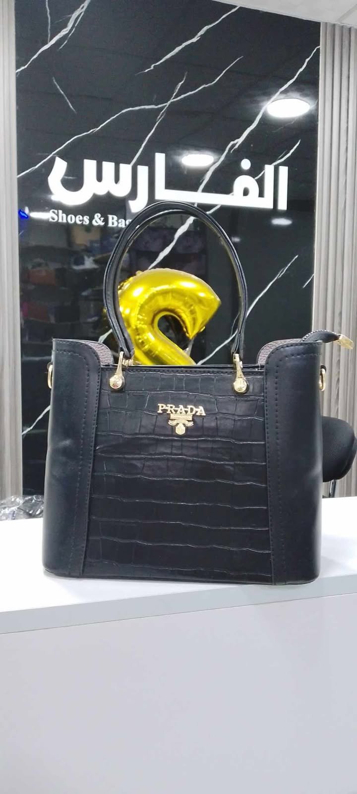 شنطة PRADA للنساء جلد ناعم كوركوديل - الصورة 7